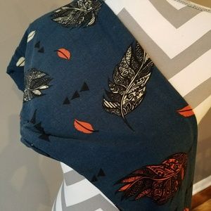 LuLaRoe TC Feather Leggings